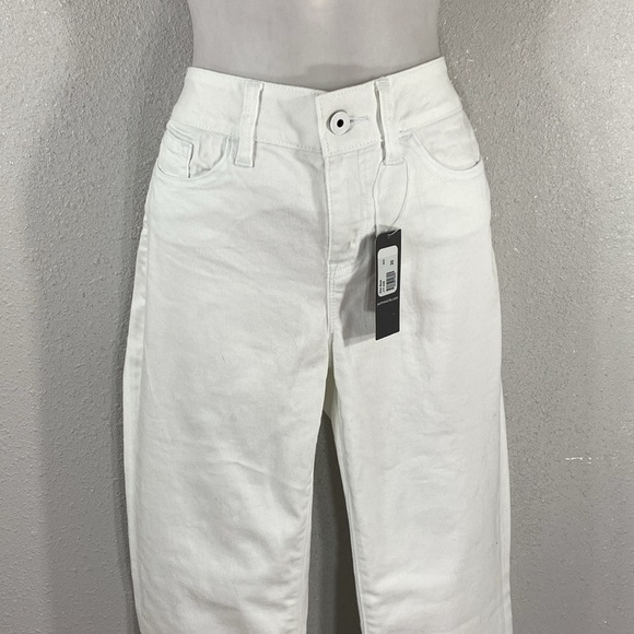 NWT Yummie White Mid Rise Slimming Slim Boot Jeans 30 - Picture 3 of 11